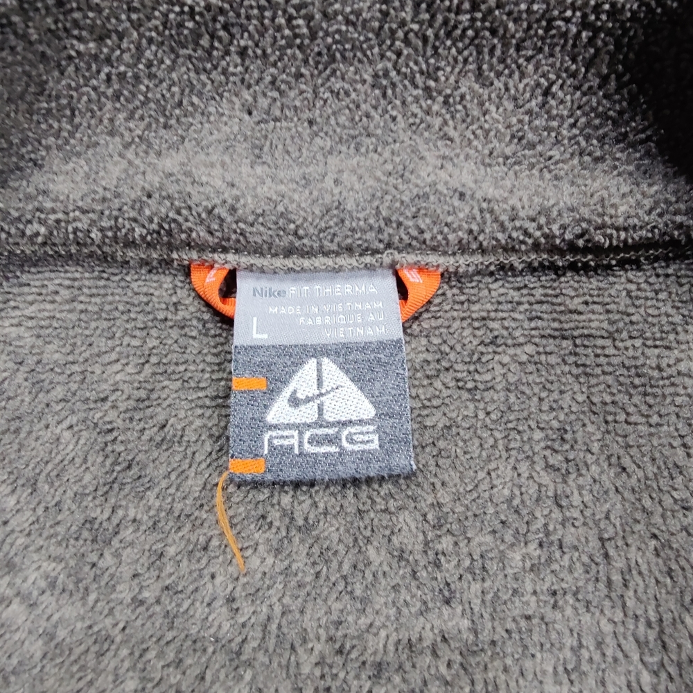 Nike ACG jacket - Picture 3 of 4